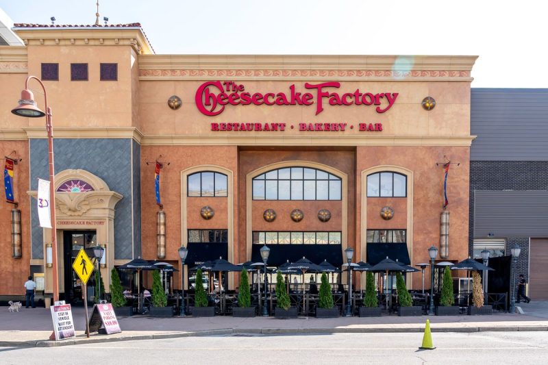 What Time Does Cheesecake Factory Close?
